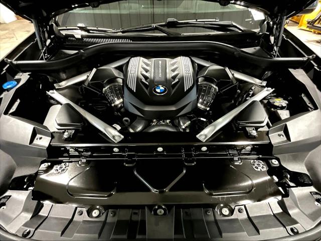 2021 BMW X7 M50i