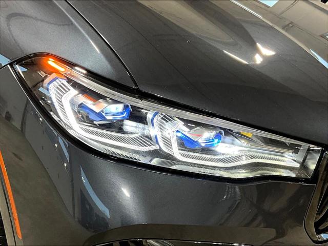2021 BMW X7 M50i