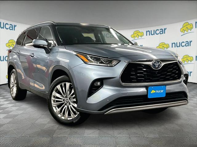 2024 Toyota Highlander Hybrid Platinum for sale in Norwood, MA