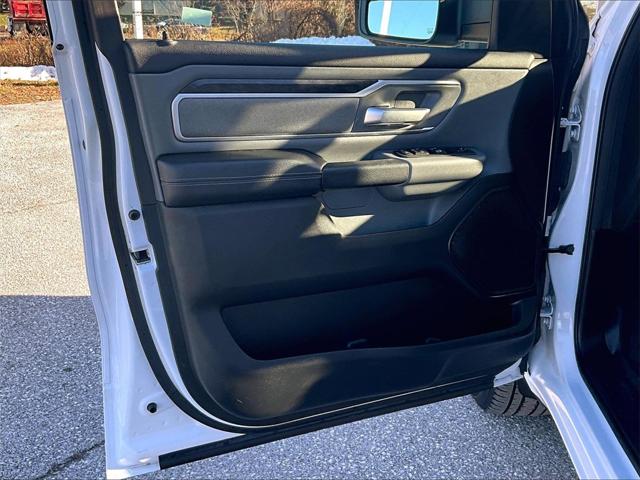 2022 Ram 1500 Big Horn Crew Cab 4x4 5'7" Box