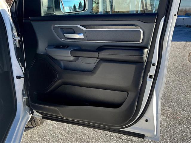 2022 Ram 1500 Big Horn Crew Cab 4x4 5'7" Box