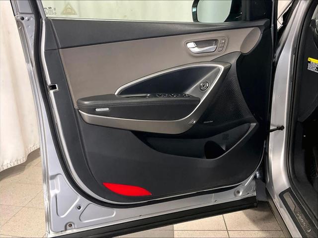 2016 Hyundai Santa Fe SE