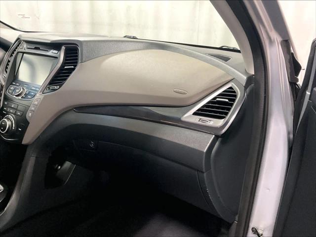 2016 Hyundai Santa Fe SE