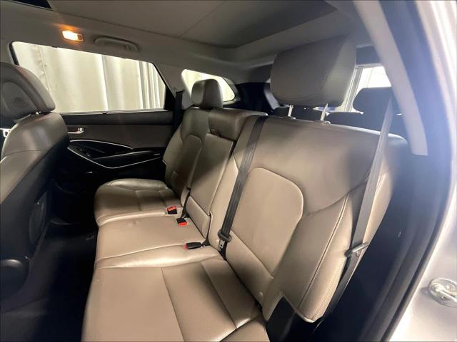 2016 Hyundai Santa Fe SE