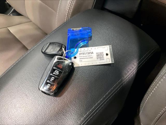 2016 Hyundai Santa Fe SE