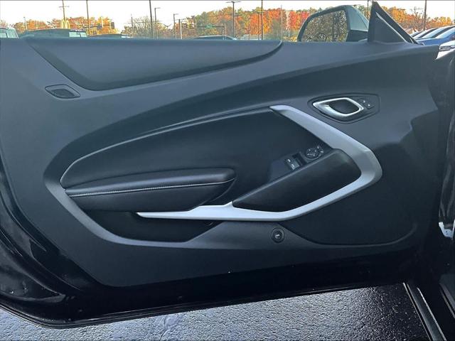 2022 Chevrolet Camaro RWD Coupe 1LT