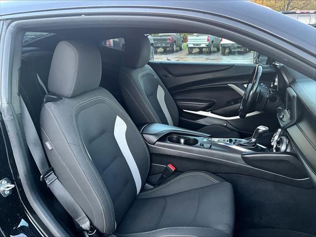 2022 Chevrolet Camaro RWD Coupe 1LT