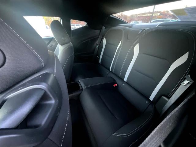 2022 Chevrolet Camaro RWD Coupe 1LT