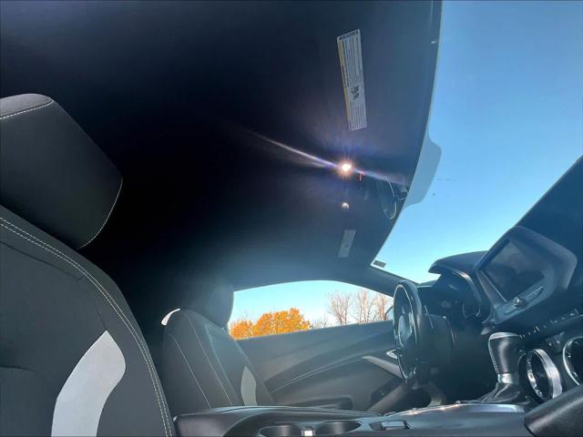 2022 Chevrolet Camaro RWD Coupe 1LT