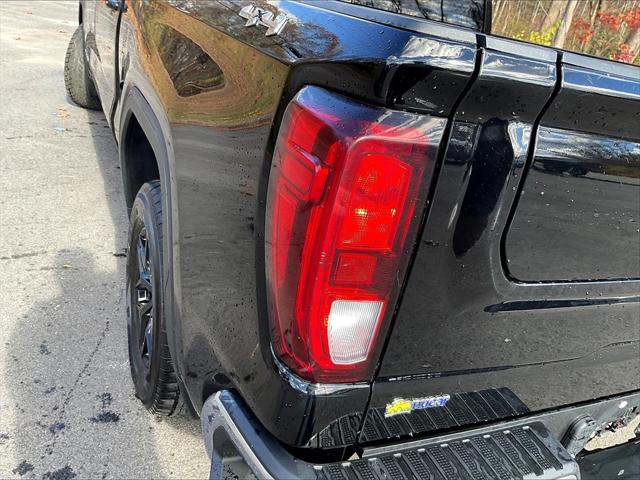 2022 GMC Sierra 1500 Limited 4WD Crew Cab Standard Box SLE