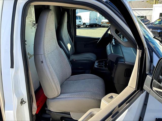 2020 Chevrolet Express Cutaway Work Van