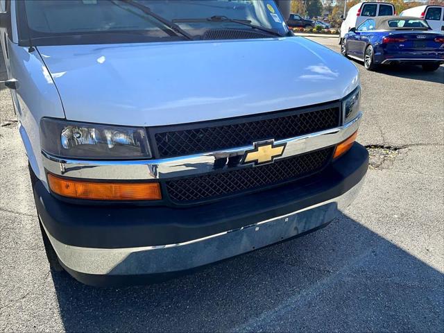 2020 Chevrolet Express Cutaway Work Van
