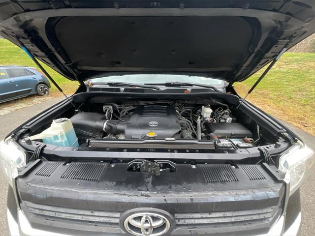 2015 Toyota Tundra SR5 5.7L V8