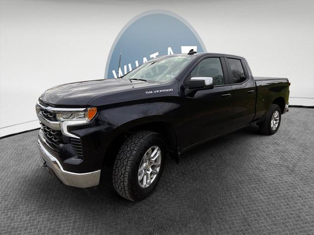 2022 Chevrolet Silverado 1500 4WD Double Cab Standard Bed LT with 2FT
