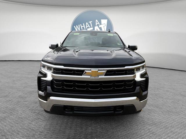 2022 Chevrolet Silverado 1500 4WD Double Cab Standard Bed LT with 2FT