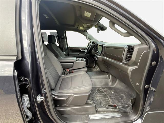 2022 Chevrolet Silverado 1500 4WD Double Cab Standard Bed LT with 2FT