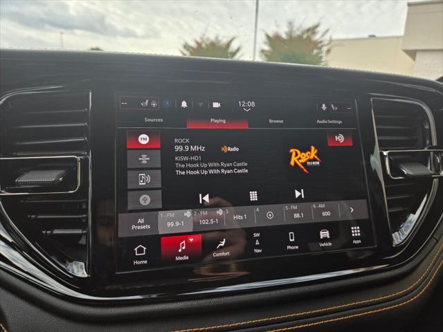 2022 Dodge Durango Orange Sport AWD