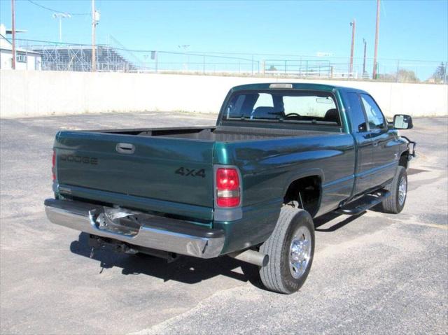 2002 Dodge Ram 2500 SLT 4wd 5 Speed manual, No dealer fees! 4wd 5 Spee