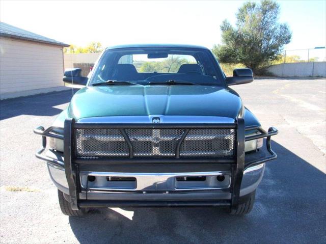2002 Dodge Ram 2500 SLT 4wd 5 Speed manual, No dealer fees! 4wd 5 Spee