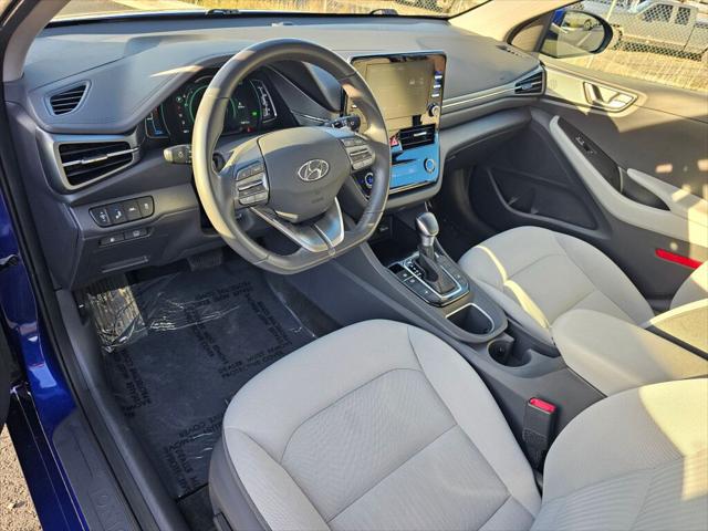 2022 Hyundai Ioniq Hybrid SE