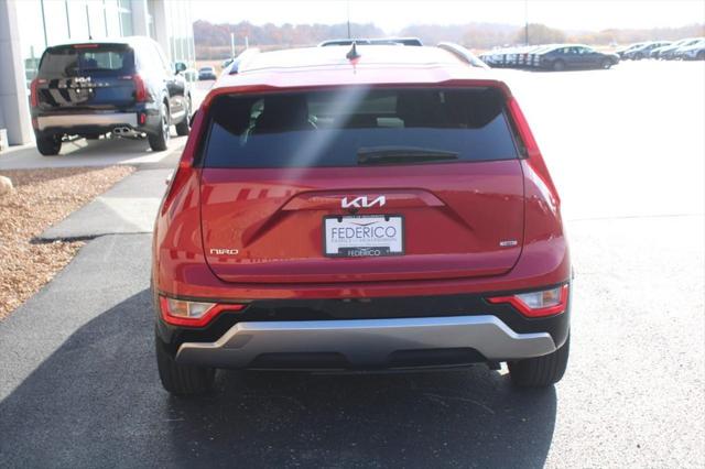 2023 Kia Niro SX 2023 Kia Niro SX