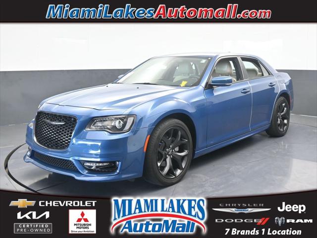 2022 Chrysler 300 Touring L 2022 Chrysler 300 Touring L