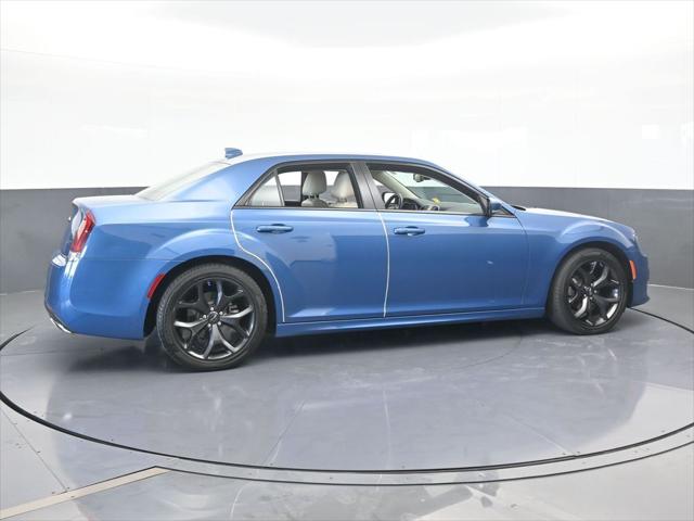 2022 Chrysler 300 Touring L 2022 Chrysler 300 Touring L