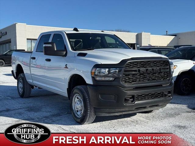 2024 RAM 2500 Tradesman Crew Cab 4x4 64 Box