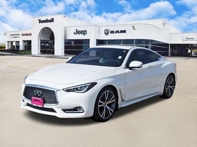 2022 INFINITI Q60 LUXE