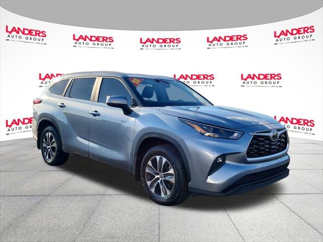 2023 Toyota Highlander XLE 2023 Toyota Highlander XLE