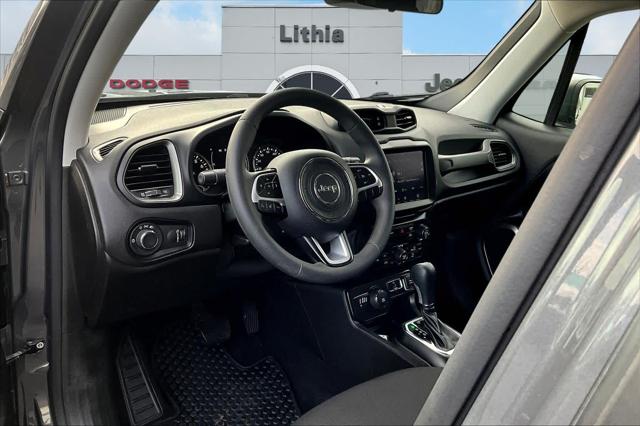 2023 Jeep Renegade Latitude 4x4 2023 Jeep Renegade Latitude 4x4