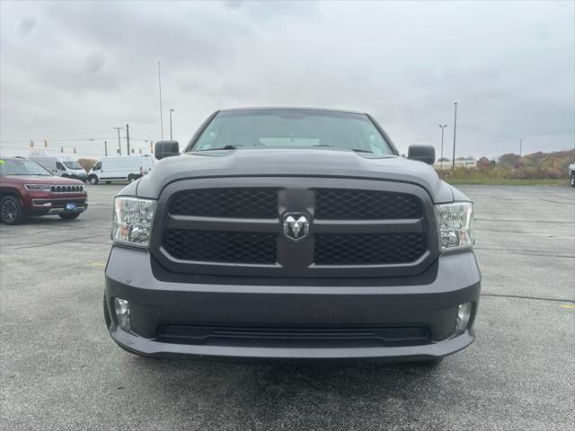 2018 RAM 1500 Express Crew Cab 4x4 57 Box 2018 RAM 1500 Express Crew Cab 4x4 57 Box