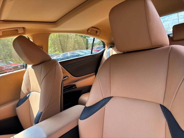 2023 Lexus ES 350 Unknown