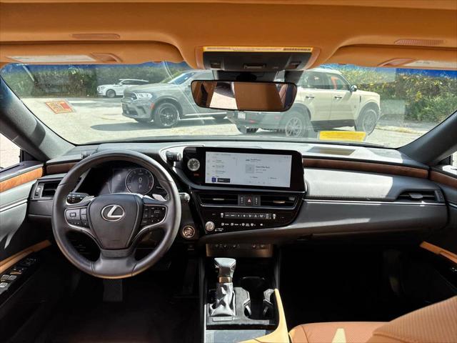 2023 Lexus ES 350 Unknown