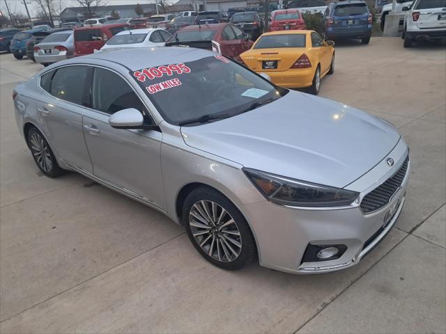 2017 Kia Cadenza Premium