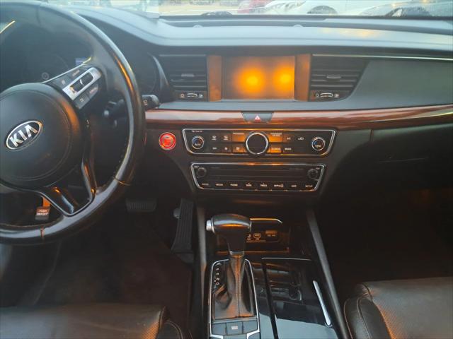 2017 Kia Cadenza Premium