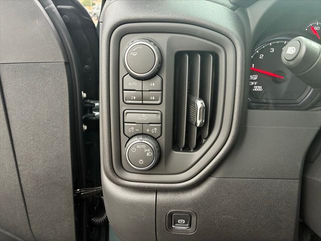 2026 Chevrolet Silverado 1500 4WD Crew Cab Short Bed Custom Trail Boss