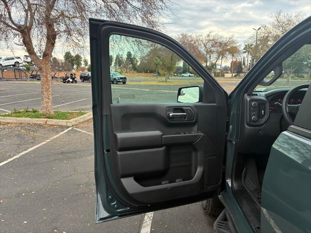 2026 Chevrolet Silverado 1500 4WD Crew Cab Short Bed Custom Trail Boss