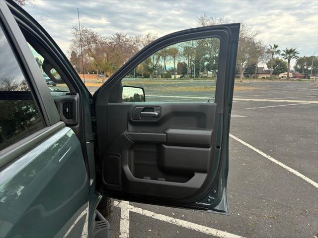 2026 Chevrolet Silverado 1500 4WD Crew Cab Short Bed Custom Trail Boss