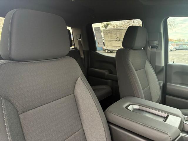 2026 Chevrolet Silverado 1500 4WD Crew Cab Short Bed Custom Trail Boss