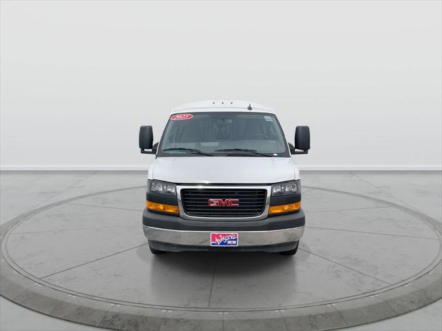 2025 GMC Savana Cutaway Work Van