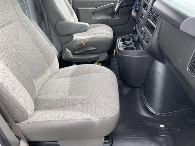 2025 GMC Savana Cutaway Work Van