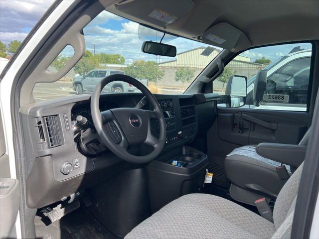 2025 GMC Savana Cutaway Work Van