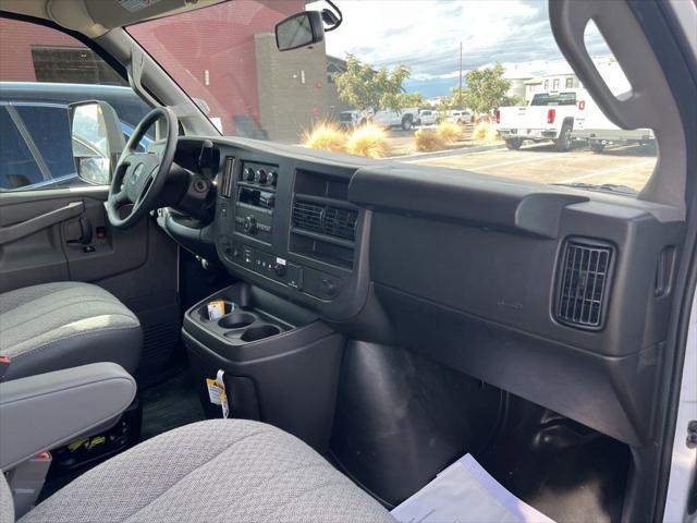2025 GMC Savana Cutaway Work Van
