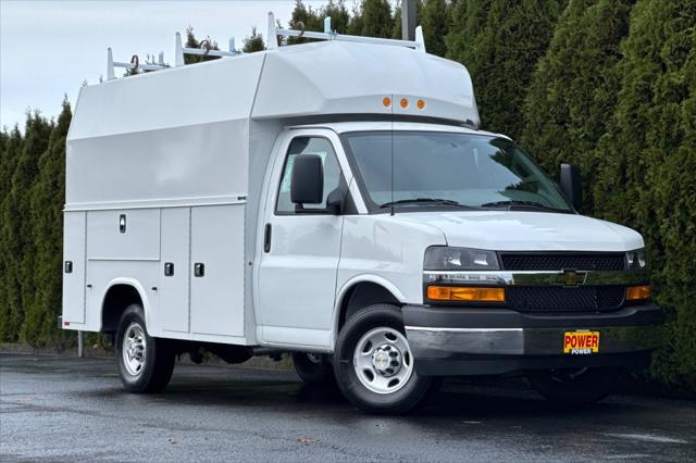 2025 Chevrolet Express Cutaway Work Van