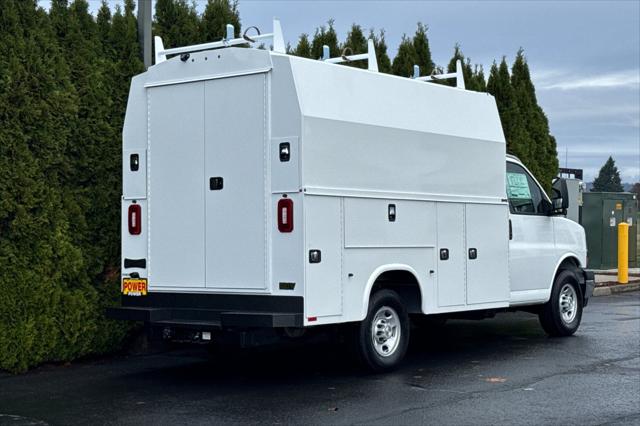 2025 Chevrolet Express Cutaway Work Van