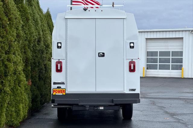 2025 Chevrolet Express Cutaway Work Van