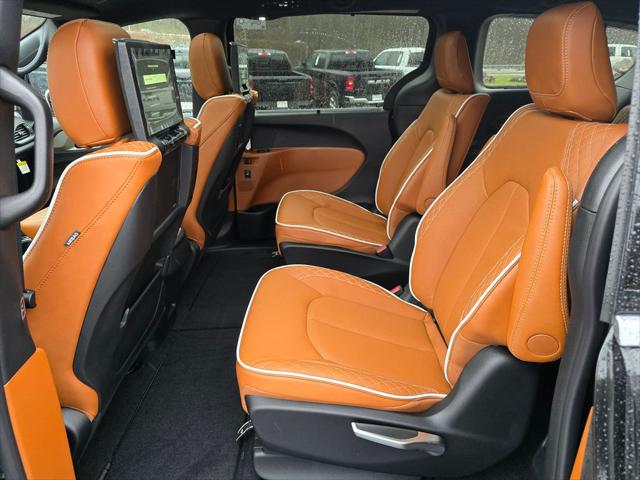 2026 Chrysler Pacifica Pinnacle AWD