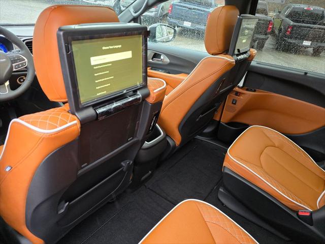 2026 Chrysler Pacifica Pinnacle AWD
