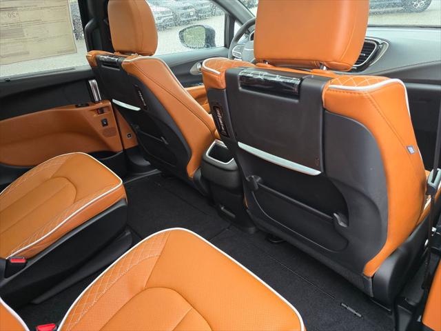 2026 Chrysler Pacifica Pinnacle AWD